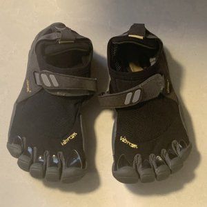 Vibram Toe Shoes